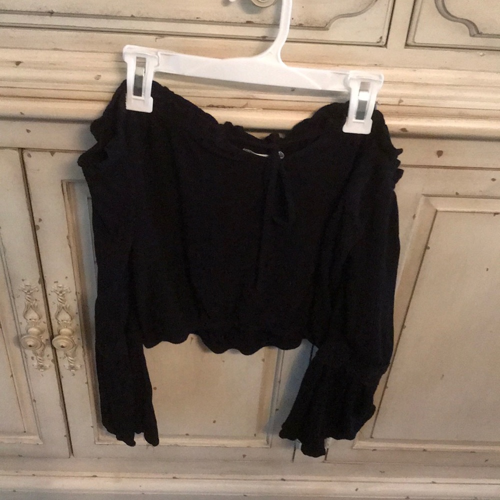 black off the shoulder long sleeve top